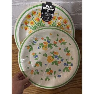 Two Packs Of Vintage Paper Plates, Pan Marker And Contempo Brands   New‎ !